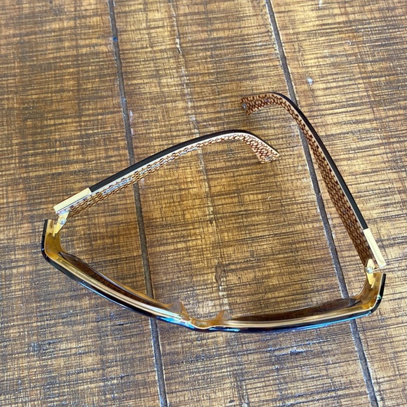 COACH Delphine S443 Rx Sunglasses & COACH Eye case, both Excellent Condition - Picture 7 of 13